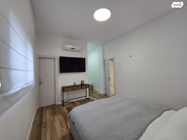 דו משפחתי, הזכוכית 20, בית אליעזר, חדרה