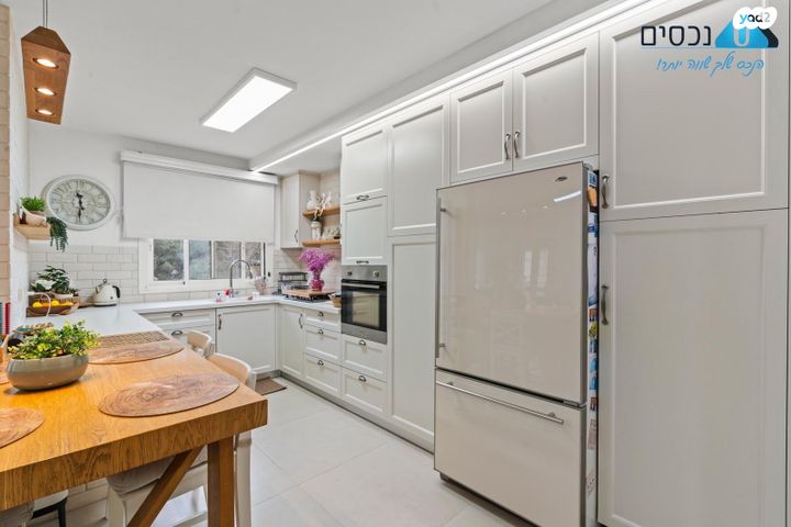 דירה, עמק איילון, הפרחים, מודיעין מכבים רעות