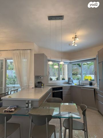 בית פרטי/ קוטג', שכונה 15, תל מונד