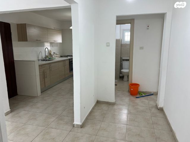 דירה, גיורא יוספטל, באר שבע