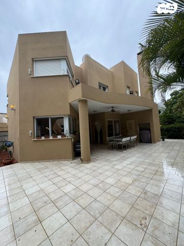 בית פרטי/ קוטג', שכונה 15, תל מונד