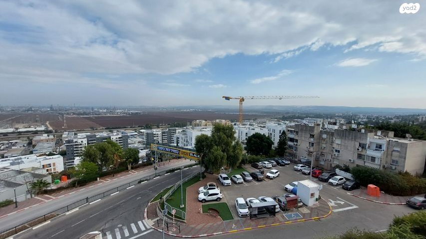 דירה, רמות יצחק, נשר