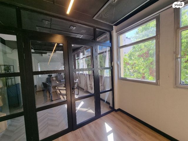 משרדים, מונטיפיורי, הרכבת, תל אביב יפו