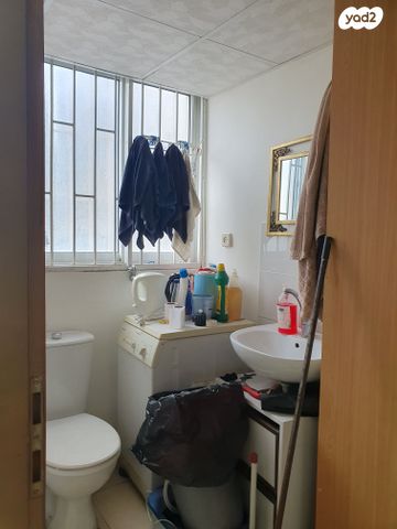 חנויות/ שטח מסחרי, ז'בוטינסקי, אברמוביץ', ראשון לציון