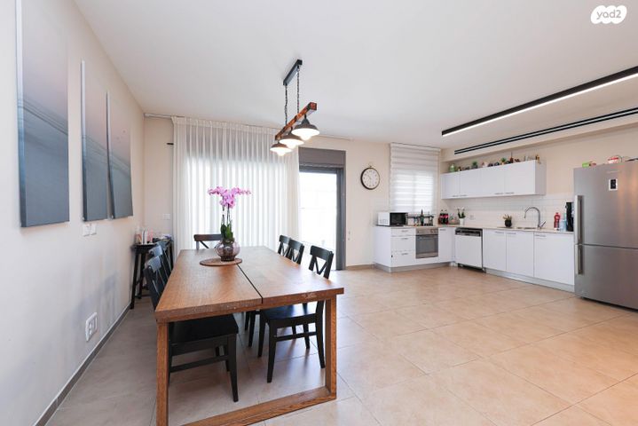 דירה, יעקב בן סירא 11, הרקפות, ראשון לציון