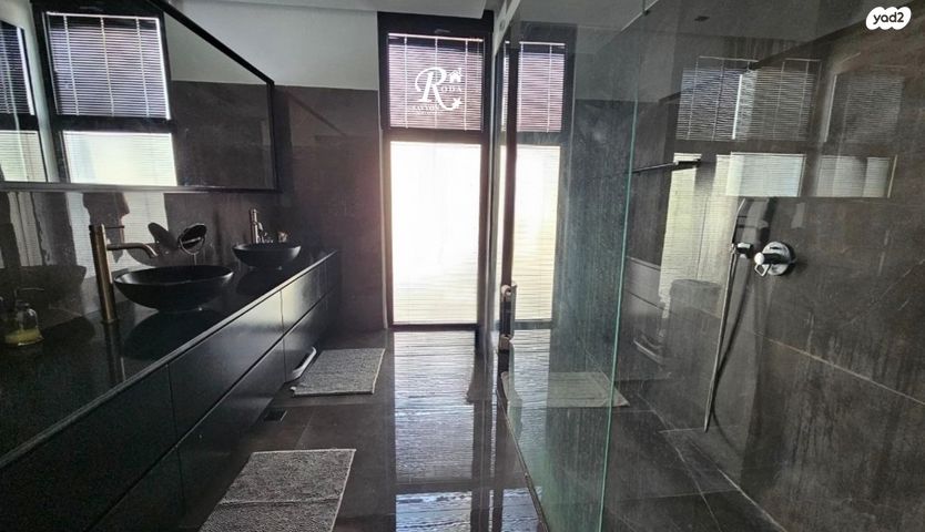 בית פרטי/ קוטג', סביון