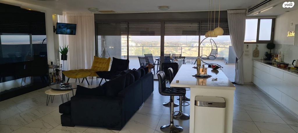 נתן אלתרמן 8