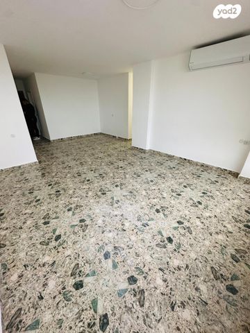 דירה, חובבי ציון 7, ז'בוטינסקי, אשקלון