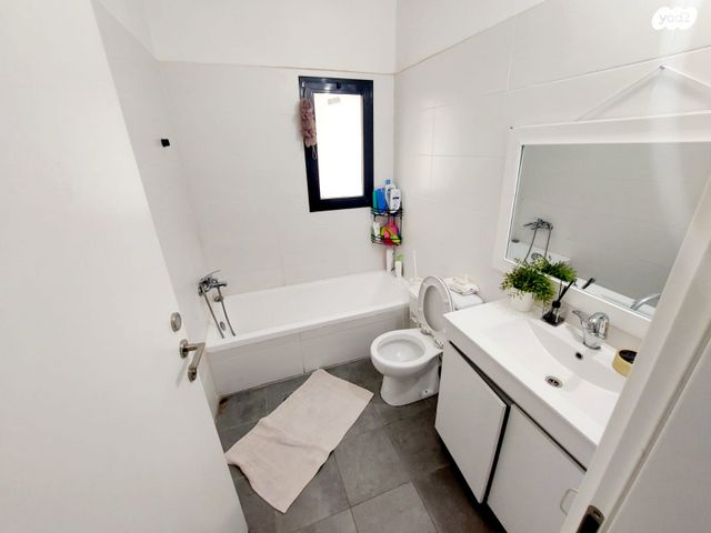 דירה, נתיבות