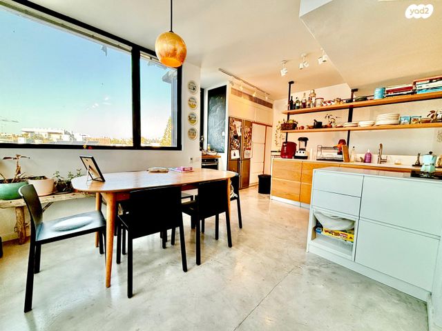 שדרות נורדאו 67