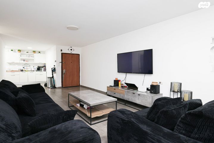 דירה, הרב יצחק הלוי מברדיצ'ב 3, קרית נורדאו, נתניה