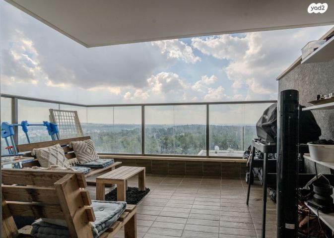 דירה, אורן, החורש, חריש