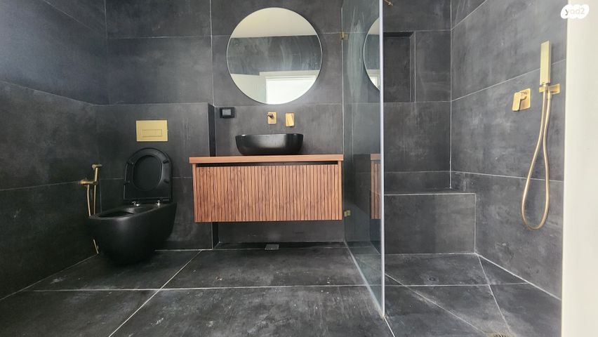 בית פרטי/ קוטג', ראש פינה