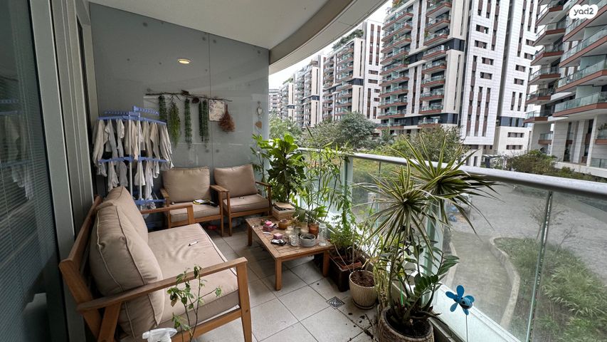 דירה, גרציאני יצחק, גני שרונה, קרית הממשלה, תל אביב יפו