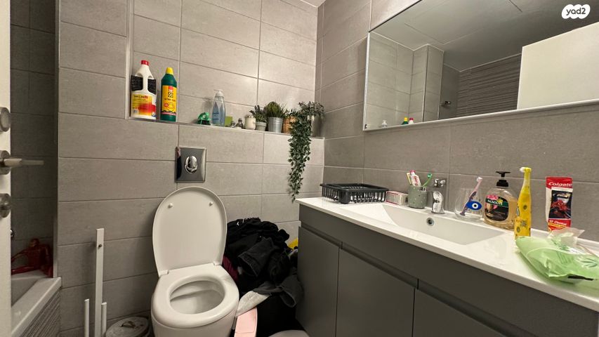 דירה, גרציאני יצחק, גני שרונה, קרית הממשלה, תל אביב יפו