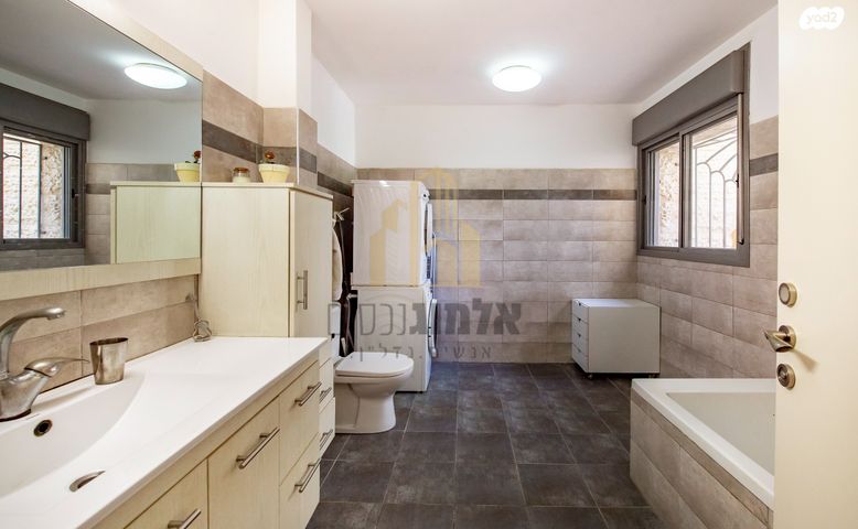 בית פרטי/ קוטג', בית שמש