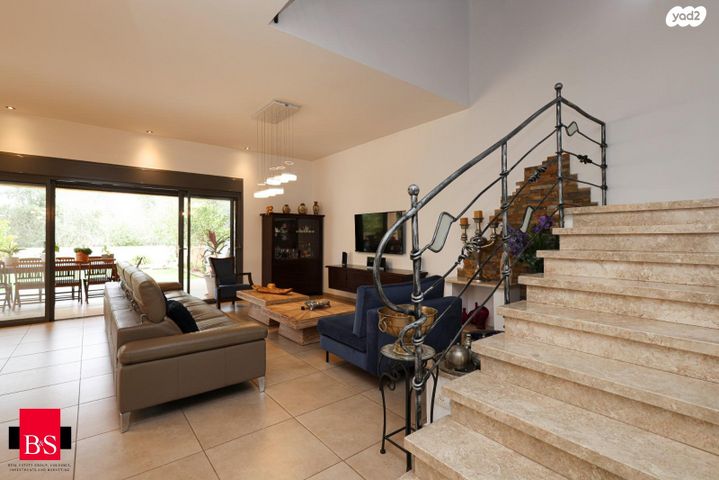 בית פרטי/ קוטג', הסיגליות, גנות הדר, גנות הדר