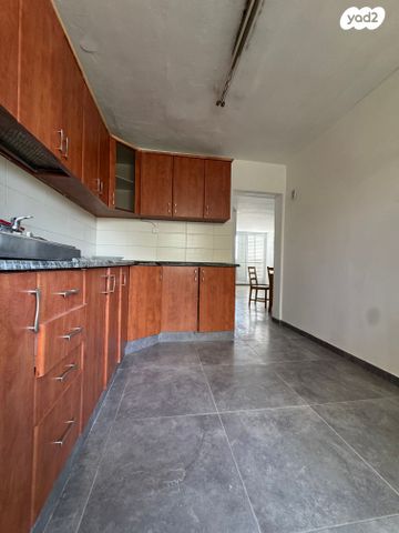 דירה, יצחק רגר 166, שכונה ד', באר שבע