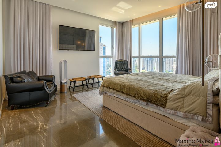 גג/ פנטהאוז, עוזי חיטמן, עיר ימים, נתניה