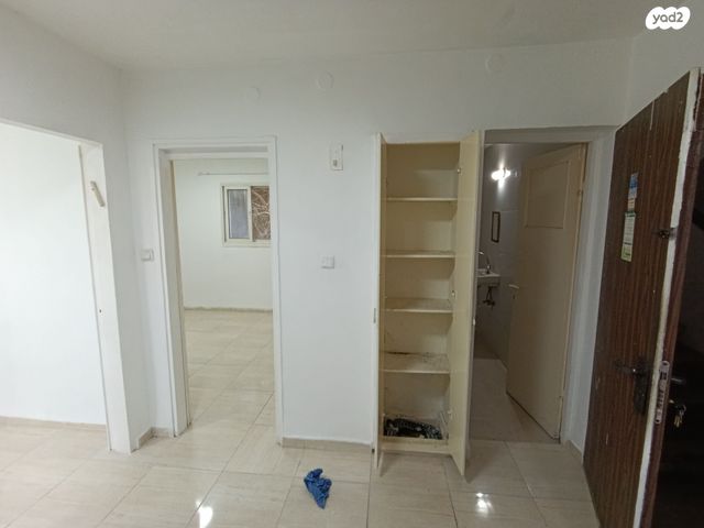 דירה, הרב קוק 128, שכונה ותיקה - מרכז העיר, מעלות תרשיחא