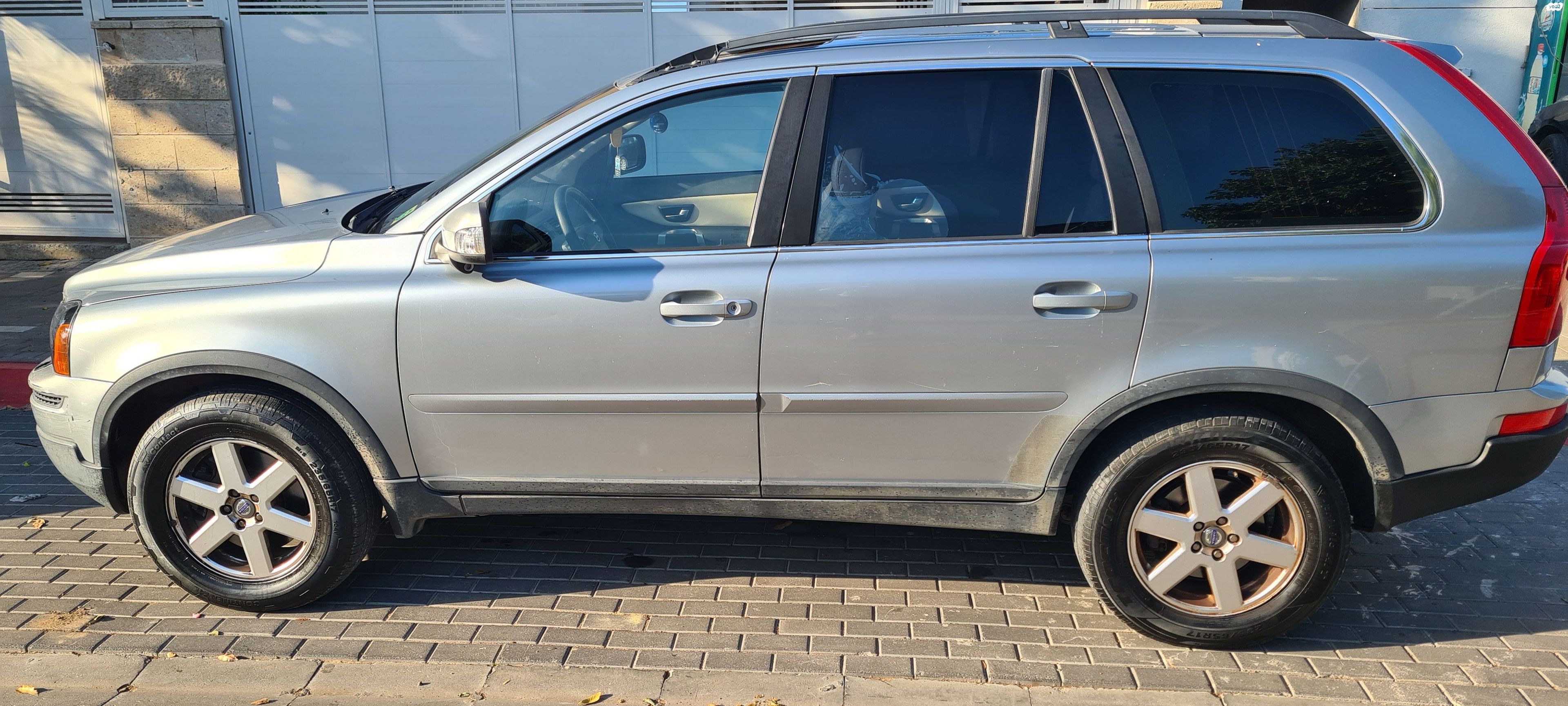מודעת רכב וולוו XC90