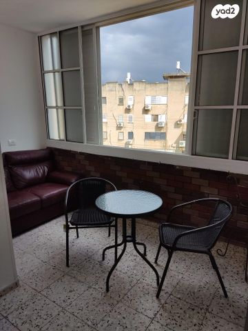 דירה, יקותיאל אדם 10, שיכון ד', קרית שמונה