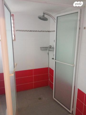 בית פרטי/ קוטג', הרצל 9, עיר, מרכז העיר, נהריה