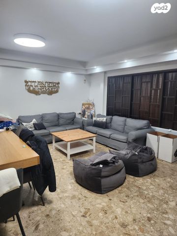 בית פרטי/ קוטג', הרצל 9, עיר, מרכז העיר, נהריה