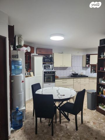 בית פרטי/ קוטג', הרצל 9, עיר, מרכז העיר, נהריה