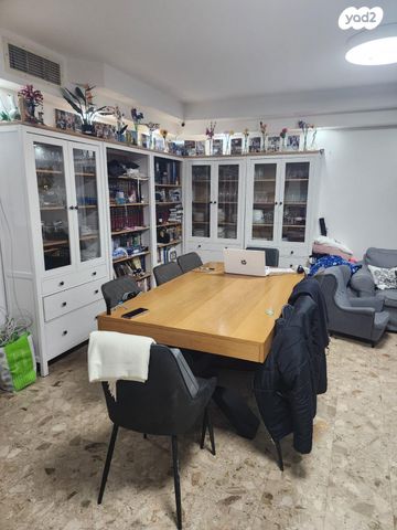 בית פרטי/ קוטג', הרצל 9, עיר, מרכז העיר, נהריה