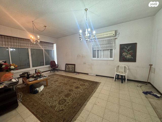 בית פרטי/ קוטג', שעריים, רחובות