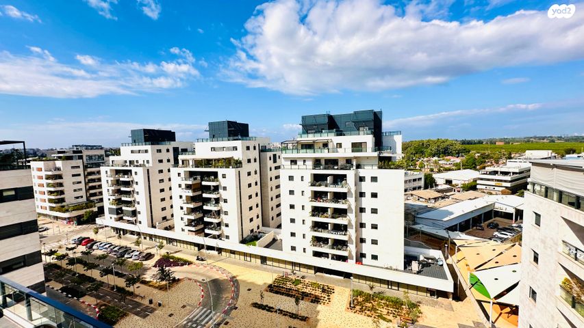 גג/ פנטהאוז, דבורה עומר, נאות שדה, רעננה