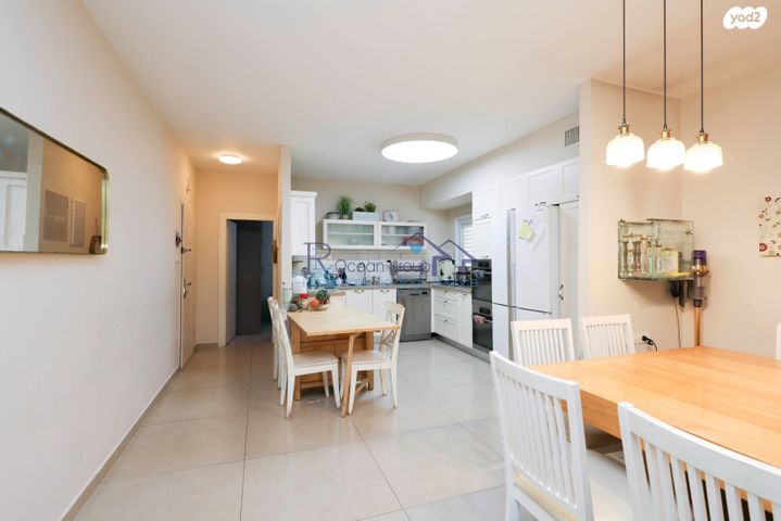 דירה, י.ל. פרץ 5, קרית נורדאו, נתניה