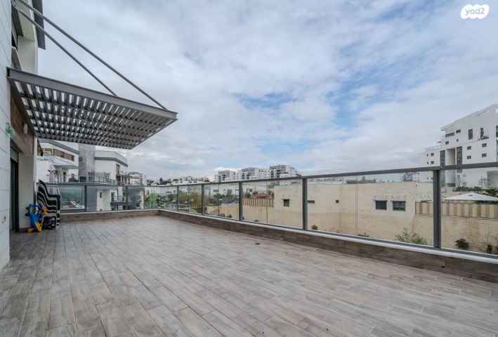 גג/ פנטהאוז, הקהילה 13, בצוותא, חריש