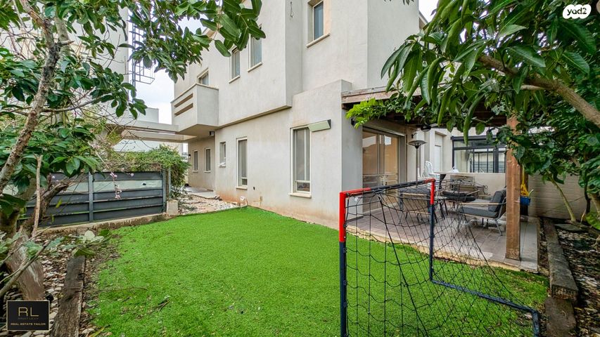 דו משפחתי, נחלים, עתלית