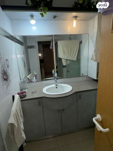 דירה, שדרות משה שרת, קרית ים ב', קרית ים