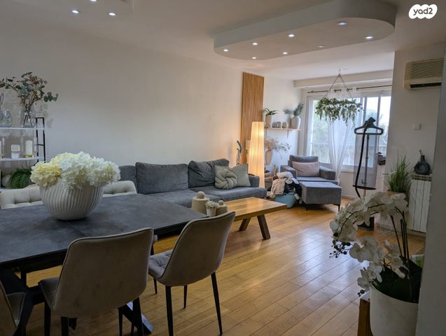 דירה, אצ"ל, הגבעה הצרפתית, גבעת שפירא, ירושלים