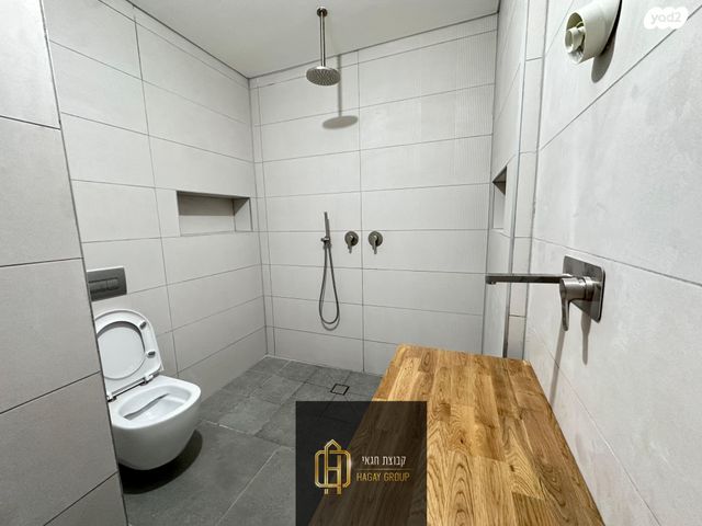 דירת גן, אסירי ציון 7, קרית שלום, תל אביב יפו