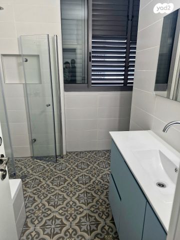 דירה, הגאולה, הוד השרון