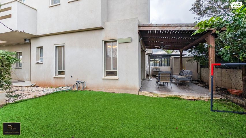 דו משפחתי, נחלים, עתלית