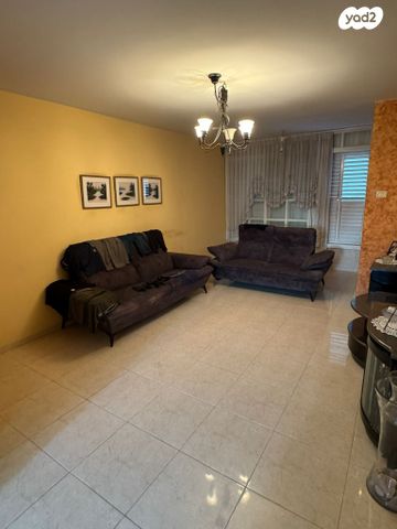 דירה, שדרות משה שרת, קרית ים ב', קרית ים