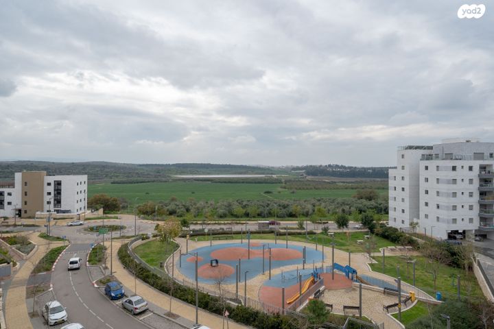 גג/ פנטהאוז, הקהילה 13, בצוותא, חריש