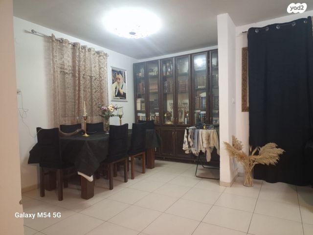 דו משפחתי, גינוסר 24, בתרא, קצרין