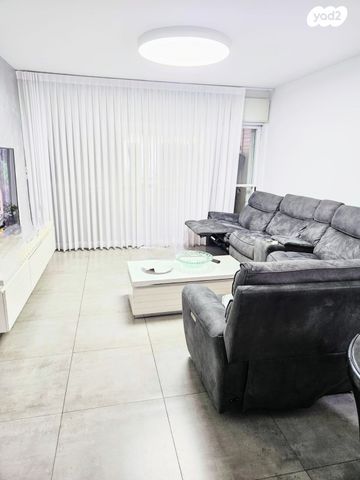 דירת גן, כפר יונה