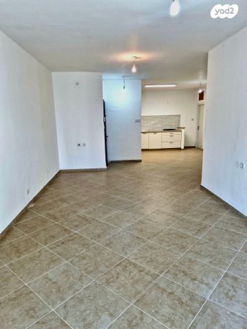 דירה, הגאולה, הוד השרון