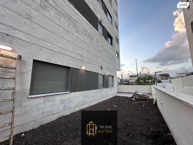 דירת גן, אסירי ציון 7, קרית שלום, תל אביב יפו