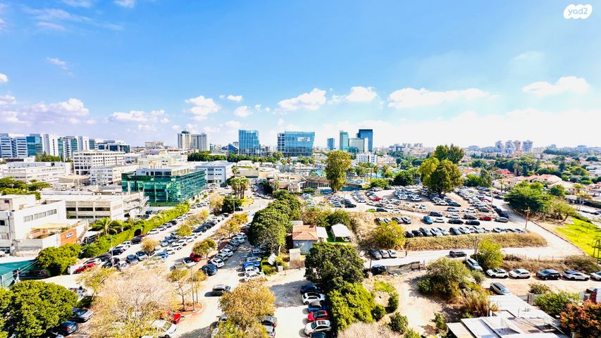 גג/ פנטהאוז, דבורה עומר, נאות שדה, רעננה