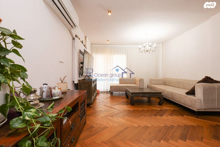 דירה, הגולן 6, קרית השרון, נתניה