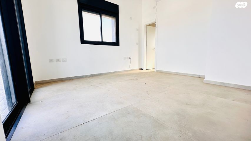 גג/ פנטהאוז, דבורה עומר, נאות שדה, רעננה