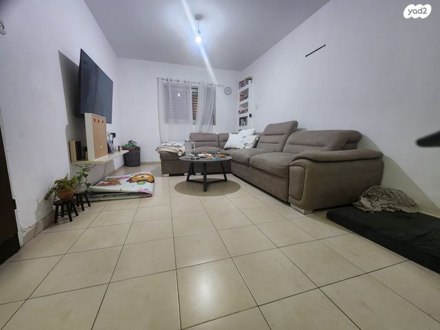 חיים נחמן ביאליק 81